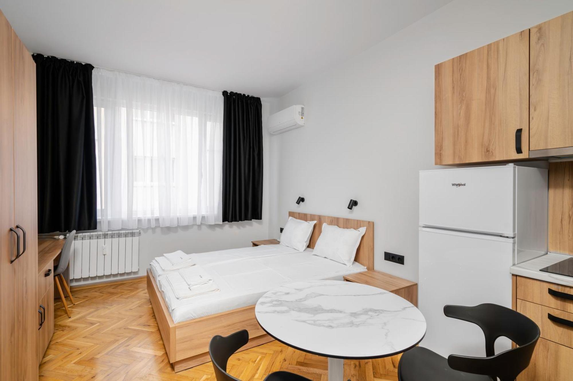 Apartemen Cozy Flats Near Alexander Nevski Cathedral By Flat Mаnager