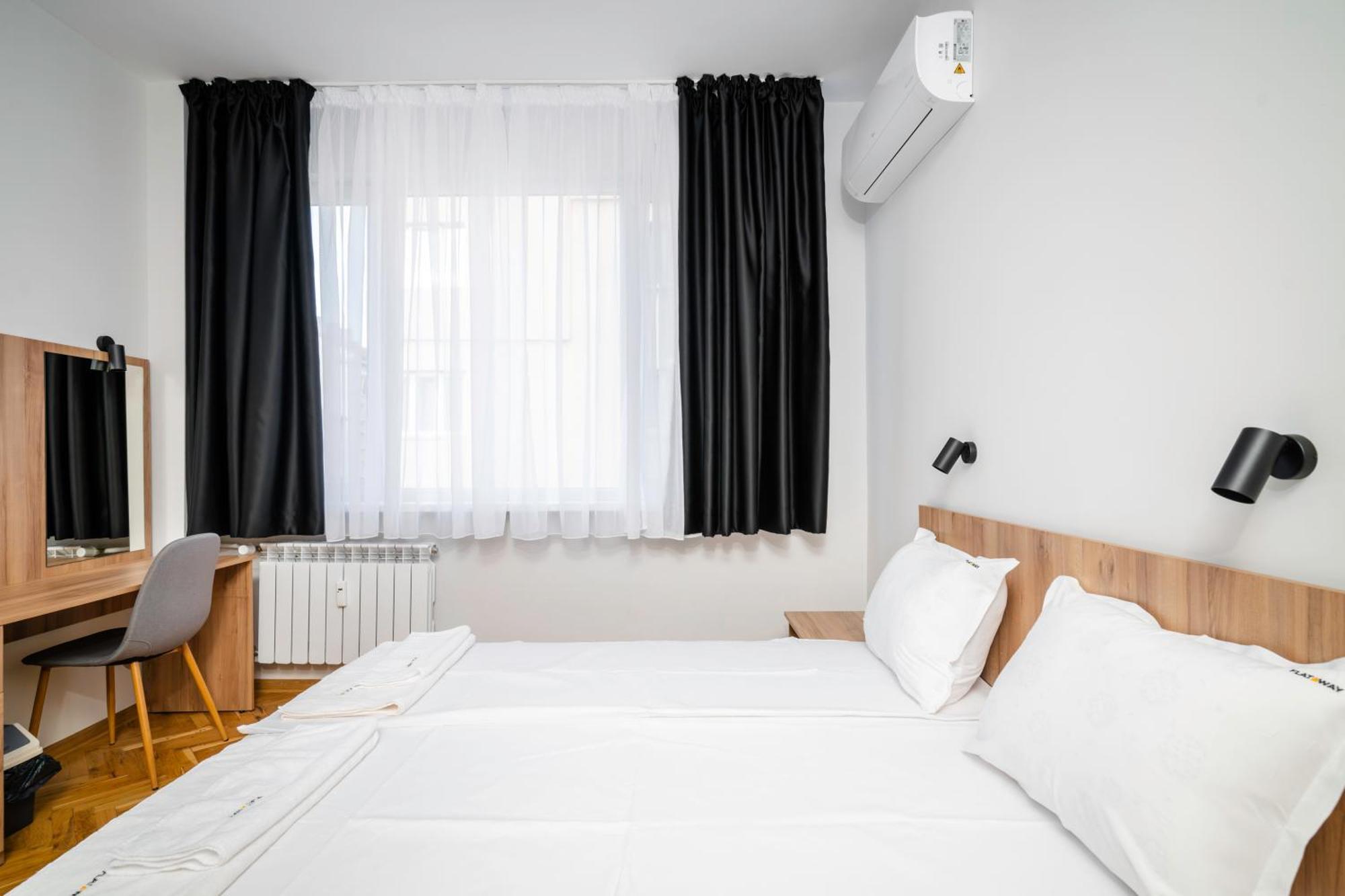 Cozy Flats Near Alexander Nevski Cathedral By Flat Mаnager Apartament Sofia